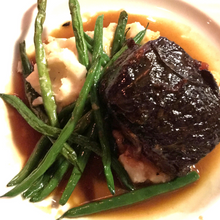 Load image into Gallery viewer, Friday Hand-Crafted Meal Red Wine Brasied Prime Beef Rib with Mashed Potatoes and Parmesan Green Beans - served one person